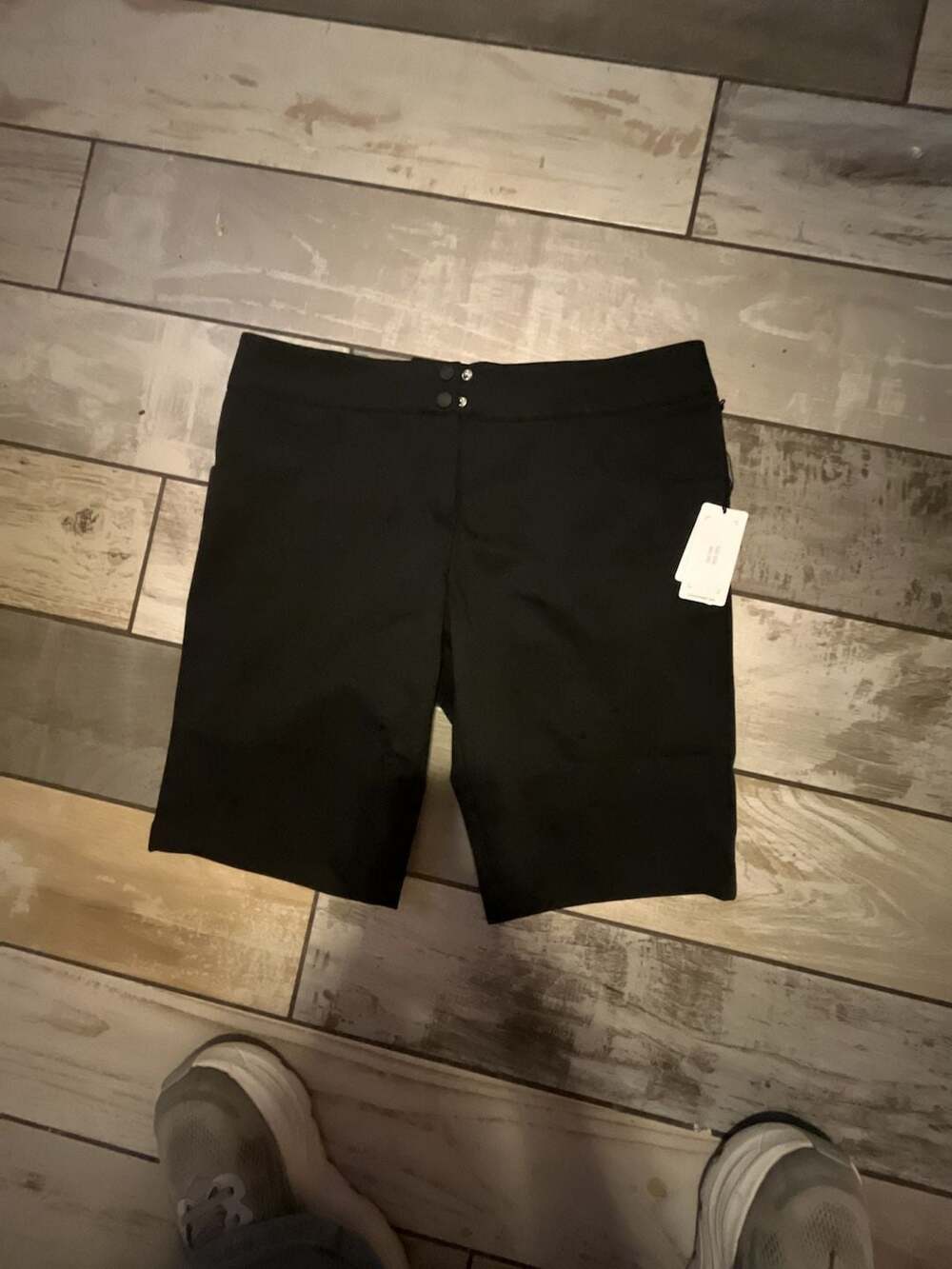 Tail Activewear Modern Fit Black Golf Shorts Size 6 NWT
